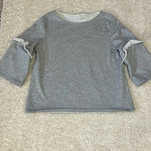 PINK MARTINI L gray 3/4 sleeve raw hem look slightly cropped sweatshirt in EUC